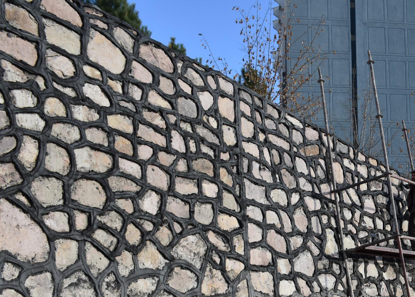 Adana Taş Duvar İnşaatı